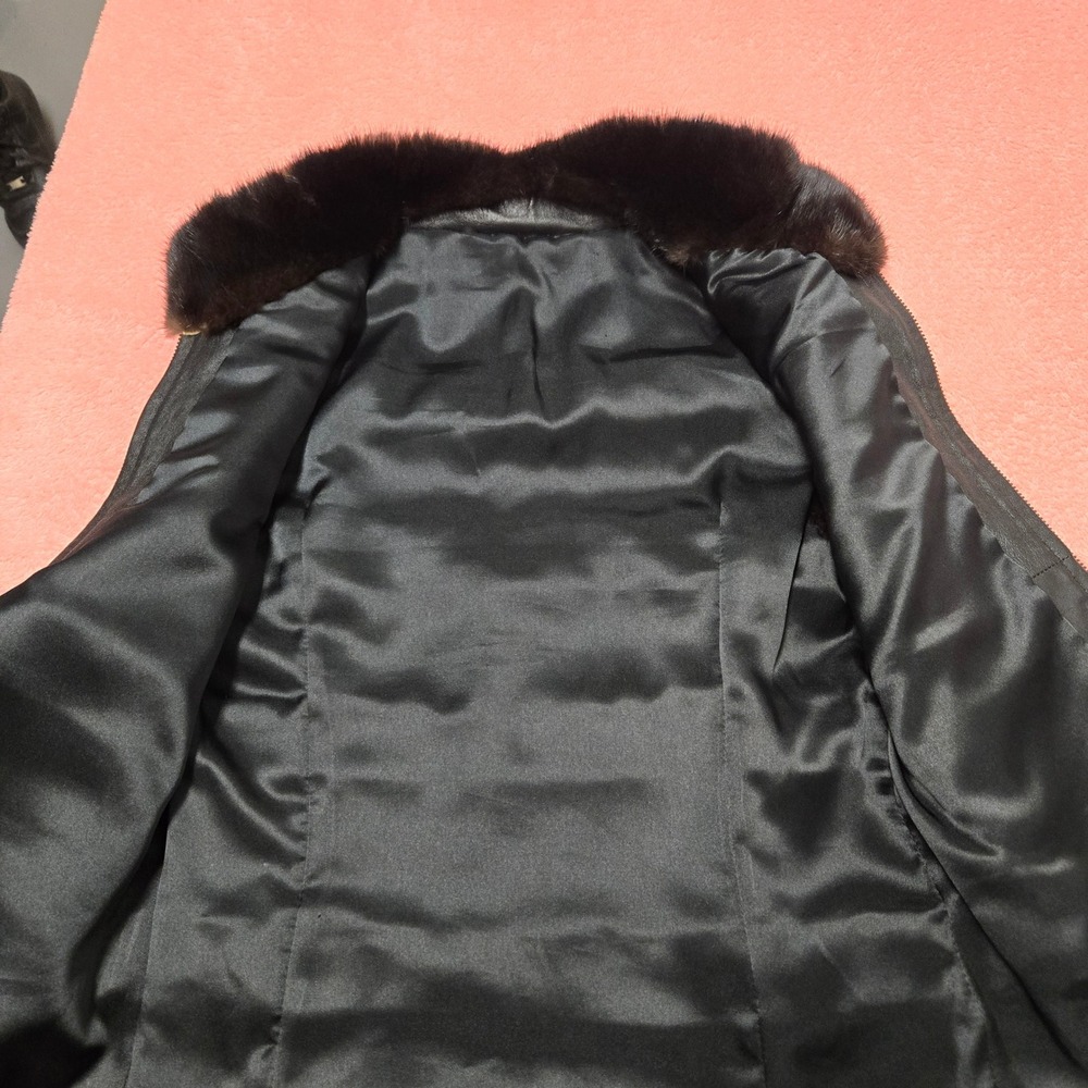 Black Fur Panel Zip Front Sleeveless Vest Women's Size S/M Material Unknown - Picture 13 of 15
